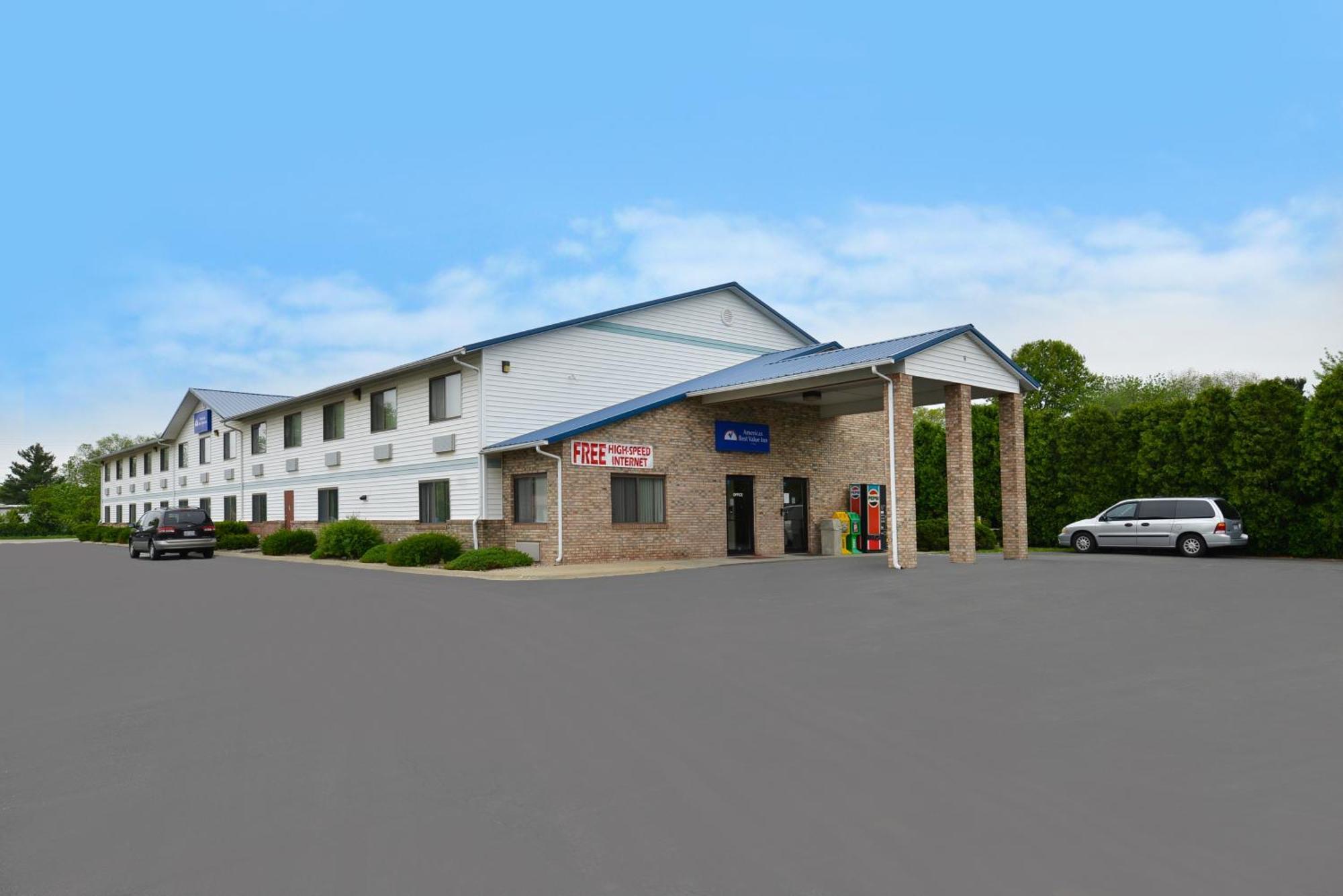 Americas Best Value Inn Champaign Exterior foto